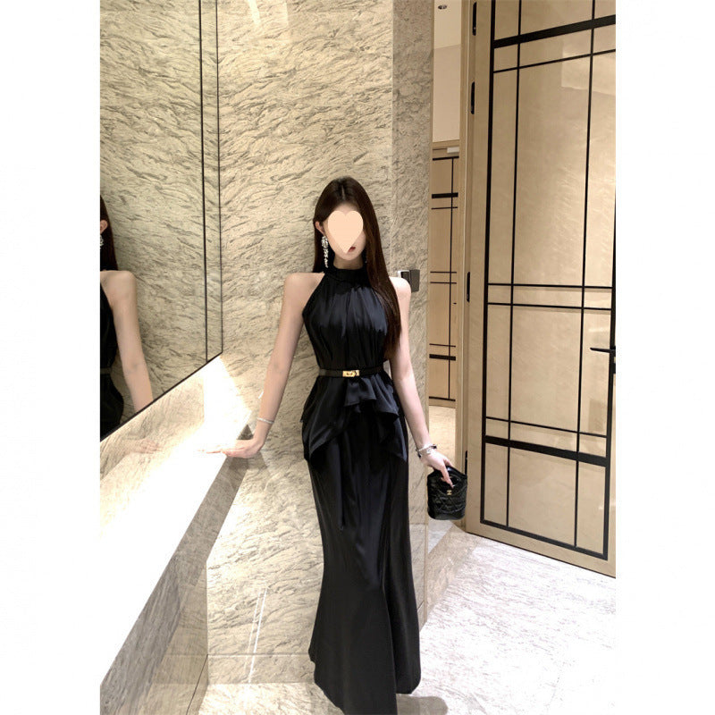 Set Satinado Halter Elegante – Top + Falda