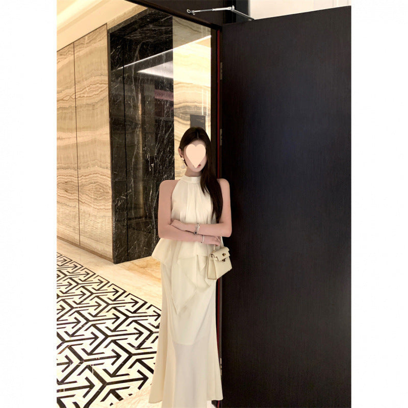 Set Satinado Halter Elegante – Top + Falda