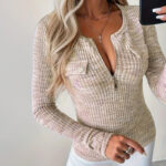 Women's V-Neck Half Zipper Blouse, Slim Fit Long Sleeve Sexy Tunic Top - Imagen 8
